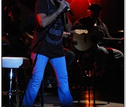 Servando y Florentino en el anfiteatro el Hatillo…  … enamoraron a fanáticas caraqueñas