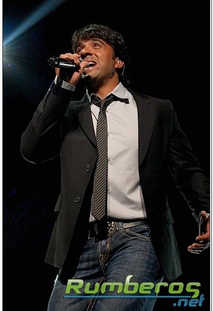 Luis Fonsi Ofreció excelente concierto en el anfiteatro del sambil