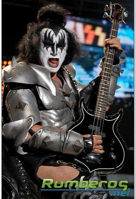 Kiss hizo alucinar con su rock e impresionante  show a Caracas.