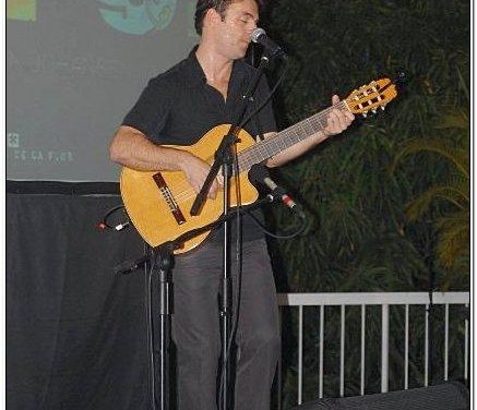 En noche Argentina  Kevin Johansen y Liniers presentaron OOPS!
