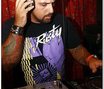 Manga Dolls Beatpop’s Case y Punky Reggae Party con LION REVEALER junto a Negus Crew en el teatro bar.