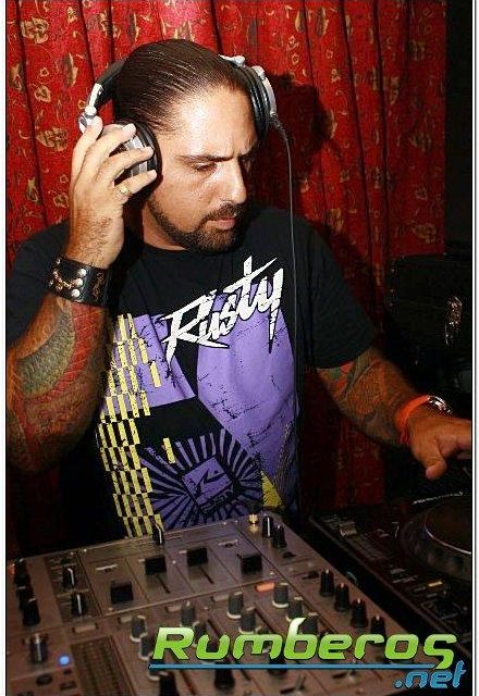 Manga Dolls Beatpop’s Case y Punky Reggae Party con LION REVEALER junto a Negus Crew en el teatro bar.