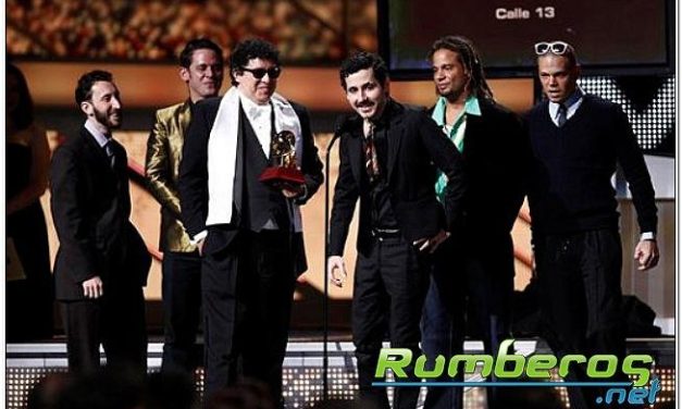 Calle 13 arrasó en Grammy Latino marcados por Juan Gabriel y Mercedes Sosa