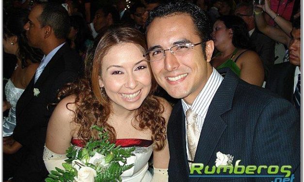 20 PAREJAS DIJERON »SI ACEPTO» EN SAMBIL CARACAS