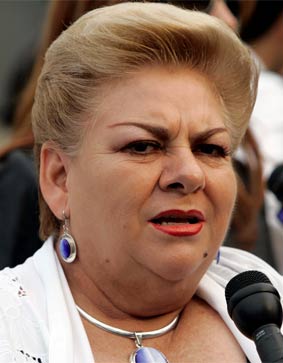 Condenan declaraciones de Paquita la del Barrio hacia los homosexuales
