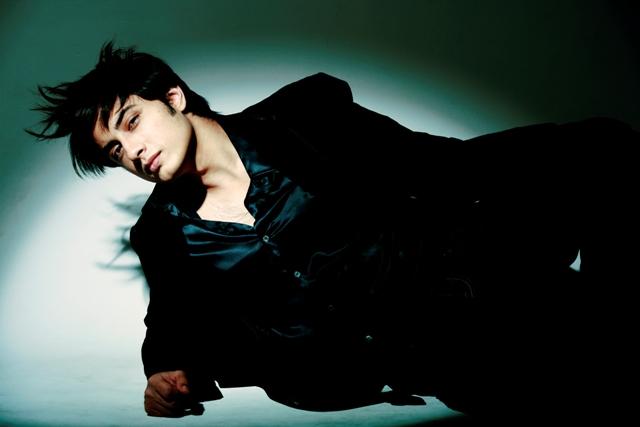 ALI ZAFAR EL PRÍNCIPE DEL POP EN TERE BIN LADEN