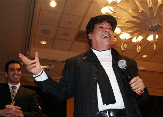 Juan Gabriel listo para lanzar nuevo álbum