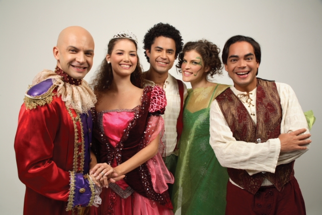 Abril Schreiber, Pastor Oviedo Osman Aray, Anabela Troconis y Sabrina Salvador se unen en las tablas por los más pequeños