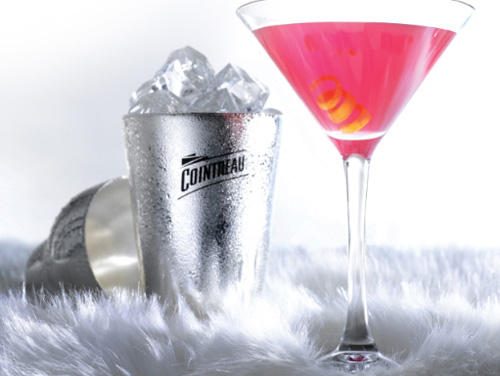 Cointreau invita a las mujeres a brindar en su mes