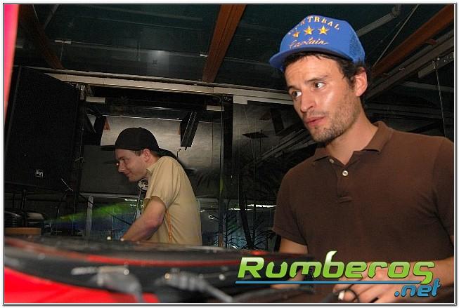DJ Nils Jumpen y VJ Bencondom encendieron al publico Caraqueño en Atlantique