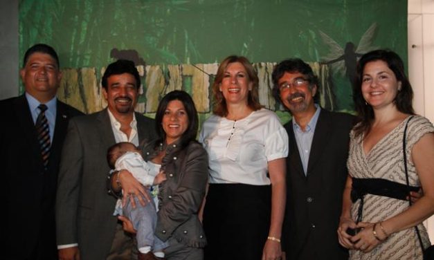 AVENTURA VERDE SE UNE A LA PRIMERA DAMA LUCÉ VELA.