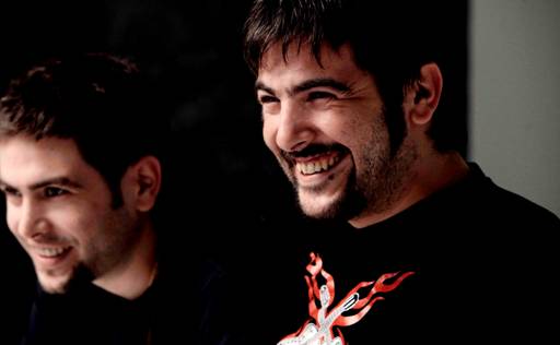 Estopa reconquista el Nº1en descargas y consigue el Disco de Oro con »El run run»’