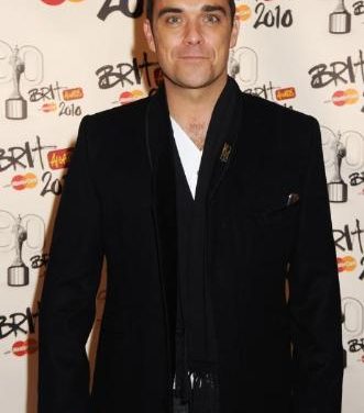 Robbie Williams crea polémica con la marihuana