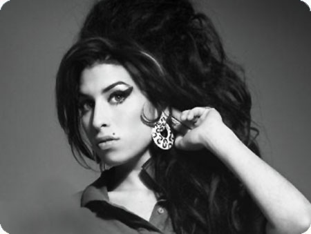Amy Winehouse, hospitalizada de nuevo