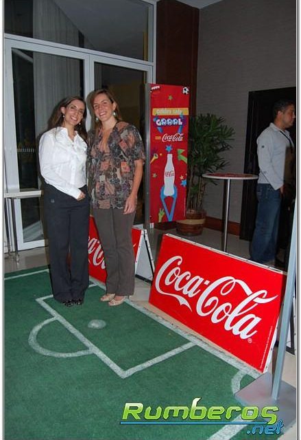COCA-COLA CAPTURA LA PASIÓN POR LA CELEBRACIÓN – Campaña Copa Mundial 2010