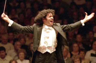Gustavo Dudamel dirigirá la Sinfónica de la Juventud Venezolana