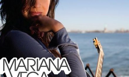 MARIANA VEGA edita álbum con WARNER MUSIC