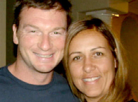 Productor hollywoodense sospechoso de muerte esposa