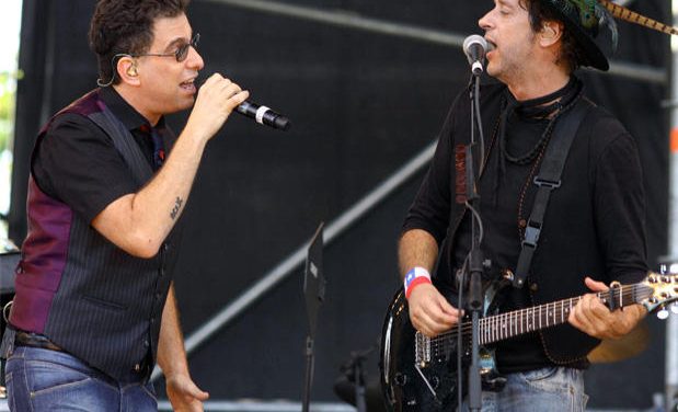 Andrés Calamaro dedicó un emotivo concierto a Gustavo Cerati