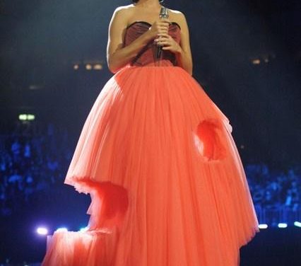 KATY PERRY ESTRENARÁ SU NUEVO SENCILLO EN LOS 2010 MTV MOVIE AWARDS