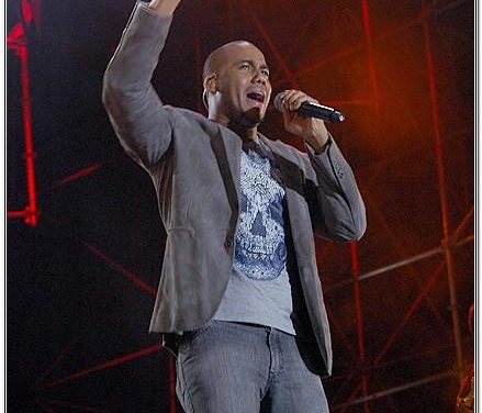 Aventura enamoró con su bachata al público de Maracay