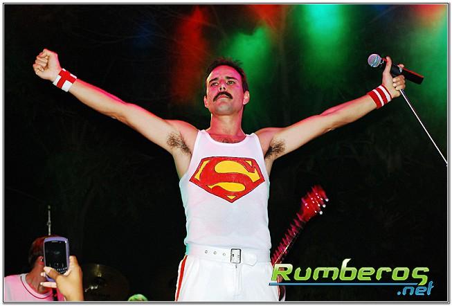 Dios Salve a la Reina revivió a Queen en Valencia