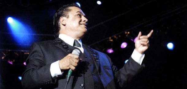 Juan Gabriel iniciará gira de Bicentenario en Octubre, incluyendo a Venezuela en este tour