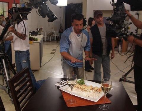 Nueva Temporada: »Hágalo Simple México» con la mexicana Elena de Tellitu. Lunes 7 de junio, 10.30 a.m.
