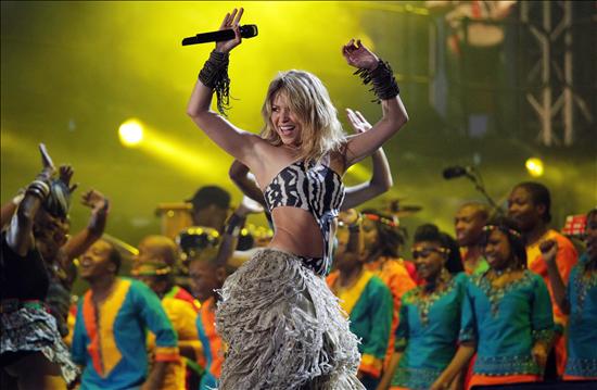 Wilfrido Vargas demandará a Shakira por once millones de dólares.