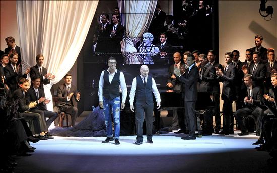 Dolce and Gabbana se rodea de famosos para su 20 aniversario de moda masculina