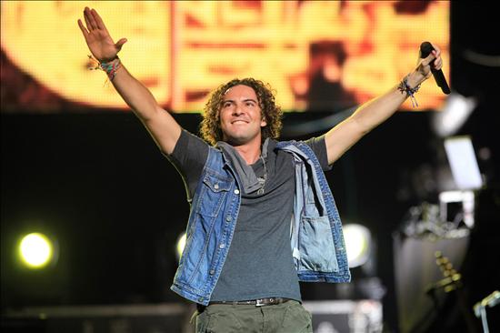 David Bisbal hace vibrar a los fanáticos dominicanos