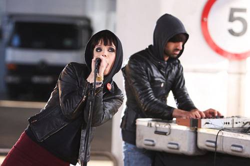 CRYSTAL CASTLES ESTRENA VÍDEO