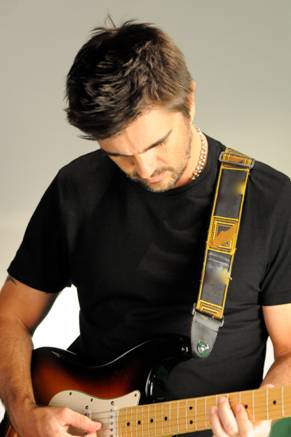 JUANES, PRIMER ARTISTA HISPANO EN ACTUAR EN EL DESFILE MACYS DE THANKSGIVEN EN NUEVA YORK