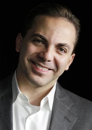 Cristian Castro dice que sí le gusta su disco – Comunicado Oficial