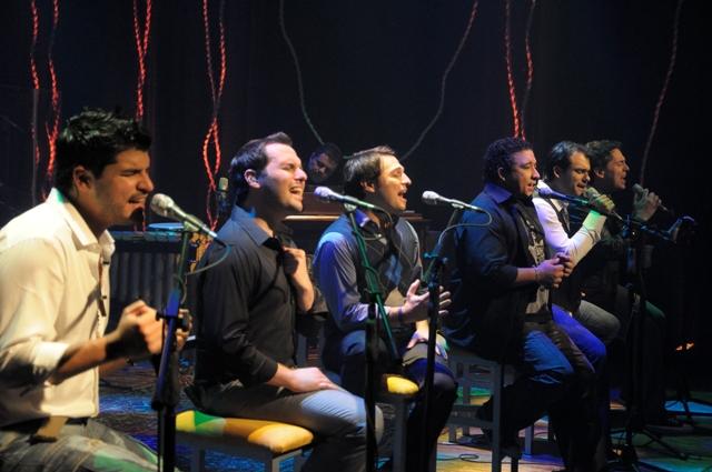 Grammy Latino para Voz veis por »Una noche común y sin corriente»