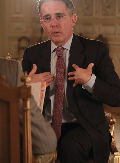 THE BIOGRAPHY CHANNEL ESTRENA LA BIOGRAFÍA DEL EX PRESIDENTE DE COLOMBIA ALVARO URIBE