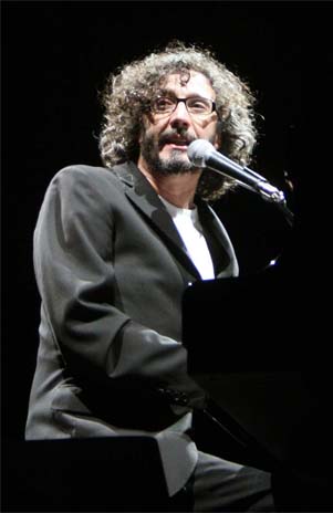 Fito Páez se quedó sin voz en pleno concierto en México