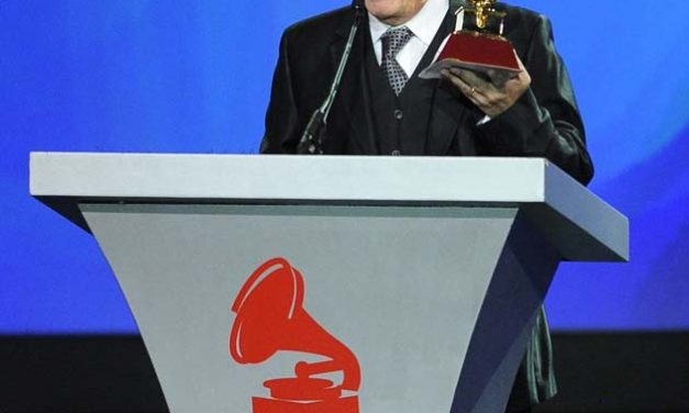 Ilan Chester ganó el Grammy Latino en la categoría »Mejor Álbum Folklórico»