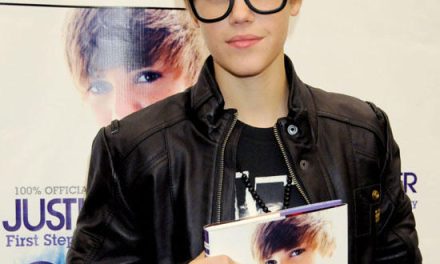 Justin Bieber presenta su libro »’First Step 2 Forever: My Story»