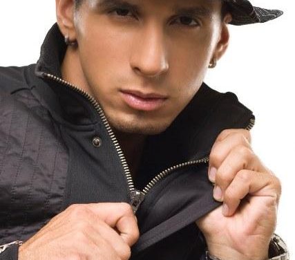 Columna T.N.T dedicada a ROMAN y a los venezolanos ganadores del GRAMMY – by @mariu1102