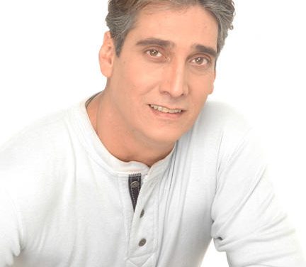 GUILLERMO DAVILA  SE INSTALA CON »EL ENSAYO» EN TEATRO LUISELA DÍAZ
