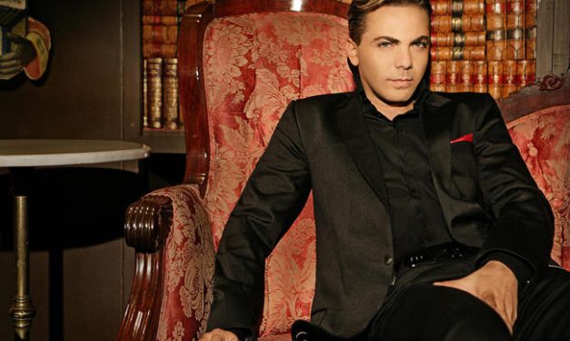 HTV REGALA A LA AUDIENCIA UN ESPECIAL »VIP» CON Cristian Castro