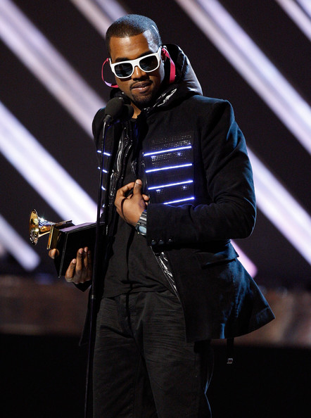 Rolling Stone corona a Kanye West con el mejor disco del año