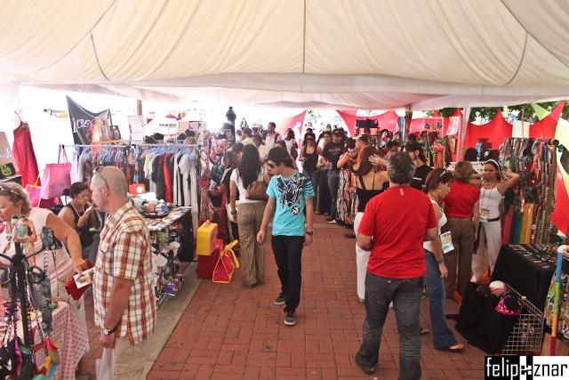 El Mercadito de La Plaza edición navideña en La Castellana… Del 18 al 23 de diciembre.