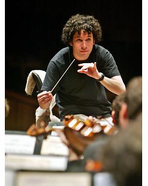 Suspendidos los conciertos del maestro Gustavo Dudamel en la Sala Ríos Reyna del Teatro Teresa Carreño