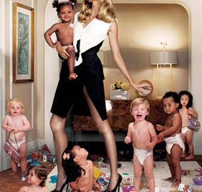 Maybelline presenta su nuevo calendario 2011