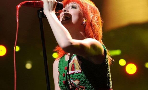Líder de Paramore Hayley Williams se burla de Britney Spears