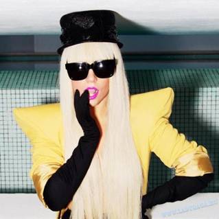LADY GAGA LA MUJER DEL AÑO