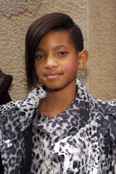 Willow Smith comienza a explotar su peculiar y original estilo (+Video)
