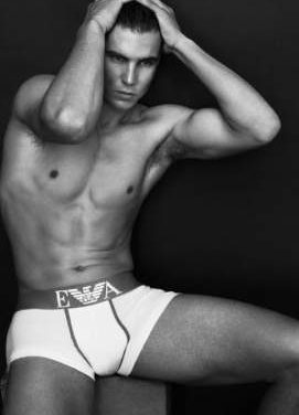 Rafael Nadal sustituye a Cristiano Ronaldo como imagen de Armani para sus líneas de ropa interior